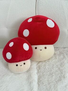 Red Mushroom Plush Duo Cute Kawaii Stuffed Toys